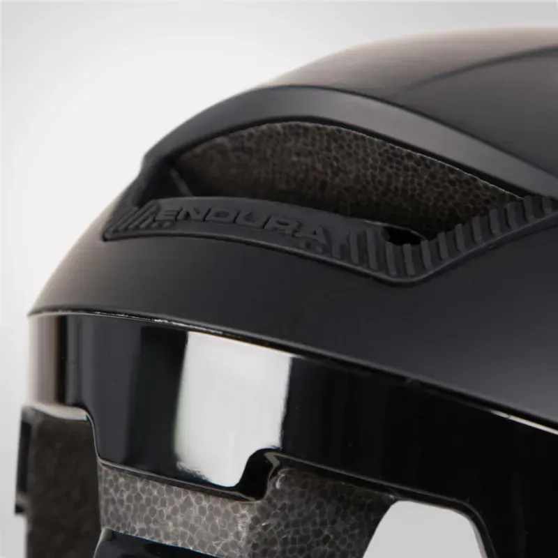Endura SingleTrack MIPS Helmet in Black-2