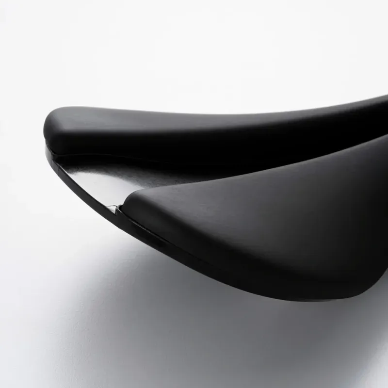 Fabric Line Shallow Chromoly Saddle 142mm in Black-6