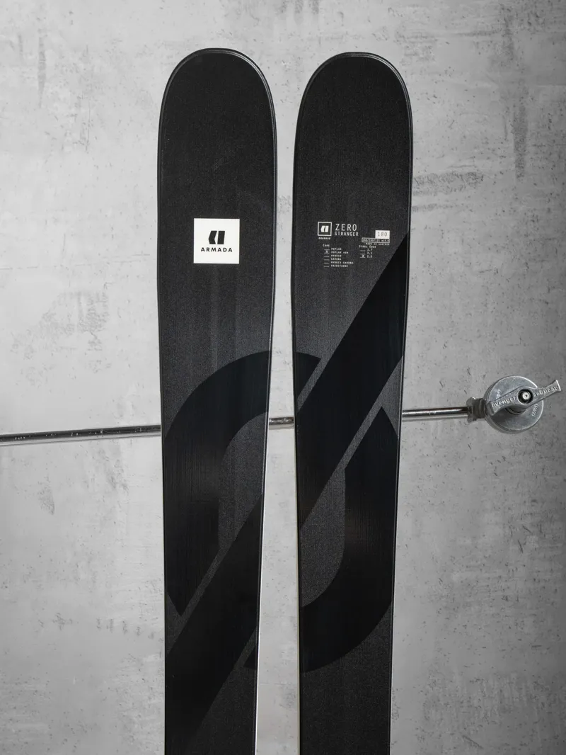 Armada STRANGER Black/White 172-2