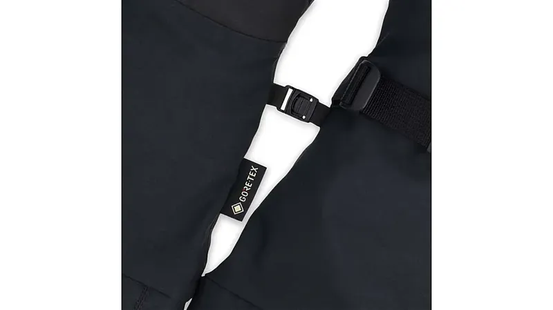 Outdoor Research Mt. Baker II GORE-TEX Mitts in Black-2